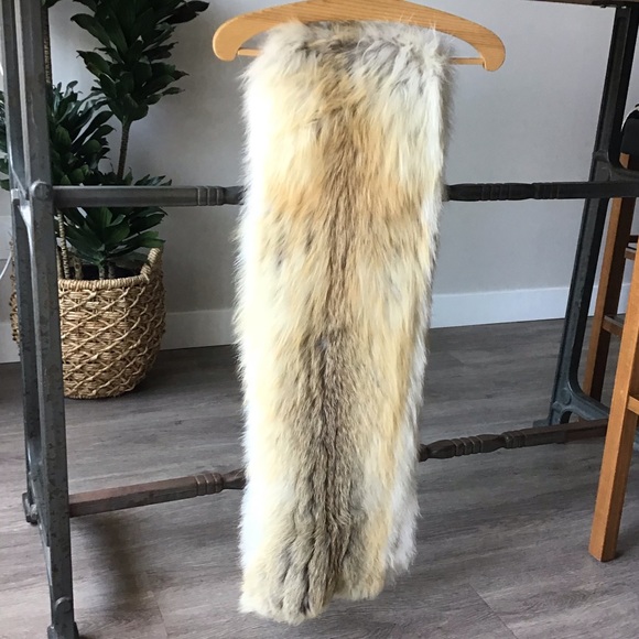 Fendi Fox fur shawl - Picture 4 of 6
